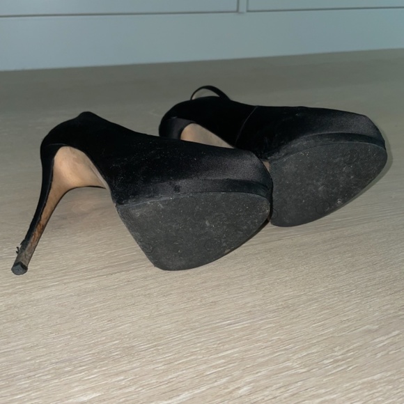 Giuseppe Zanotti Satin Peep Toe Pump - Picture 4 of 6